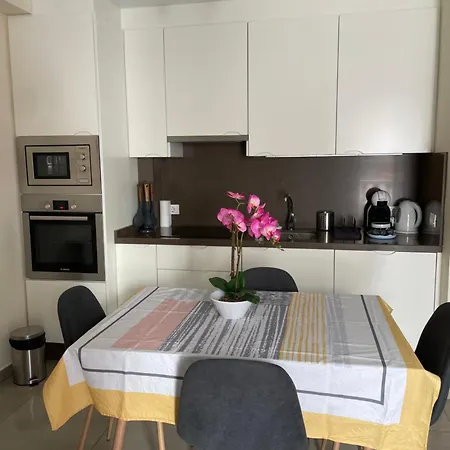 Rincon De Adam ארונה